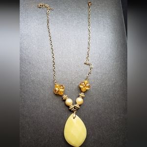 Costume jewelry necklace